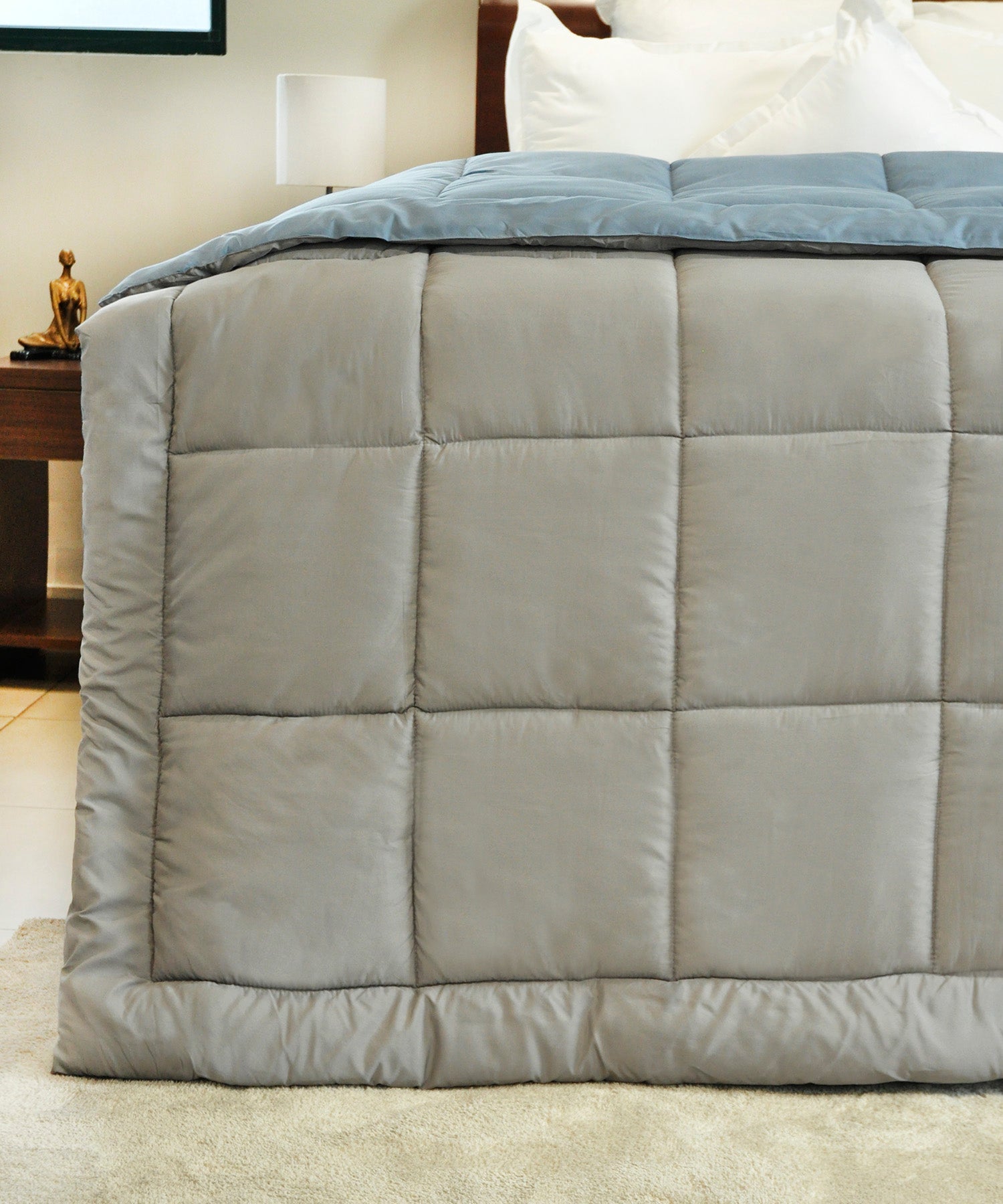 Queen Comforter ₹1799/-