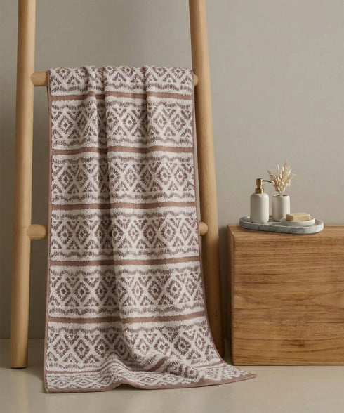 Indulgence By The FirePlace Bath Towel, Super Soft, Intricate Design, 600 GSM, Kelle