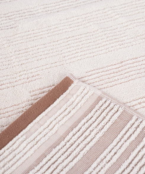 Indulgence By The FirePlace Bath Towel, Super Soft, Intricate Design, 600 GSM, Solstice