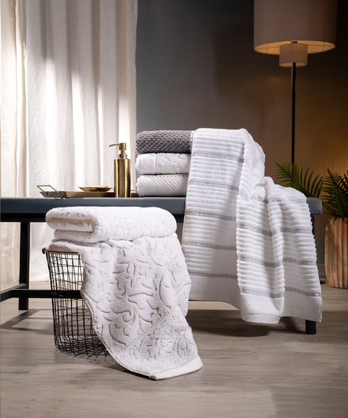 Nectarsoft Be Our Guest 1 Pc Bath Towel, Castor, White| 625 GSM Cotton