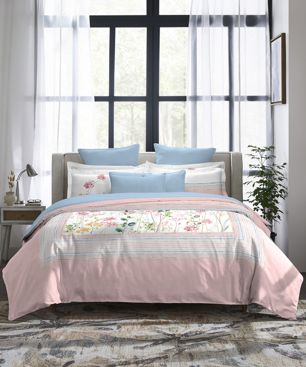 Indulgence Painterly Pattern King Bedsheet Set, Petals of South|300 TC Cotton| 4 Pillow Covers