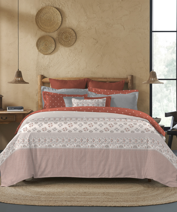 Sanskriti King Bedsheet Gift Set, Kasuti Grey| 180 TC Cotton| 2 Pillow Covers