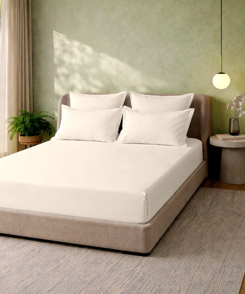 Style me Solid King Bedsheet, Cream |180 TC Cotton|2 Pillow Covers|Solid