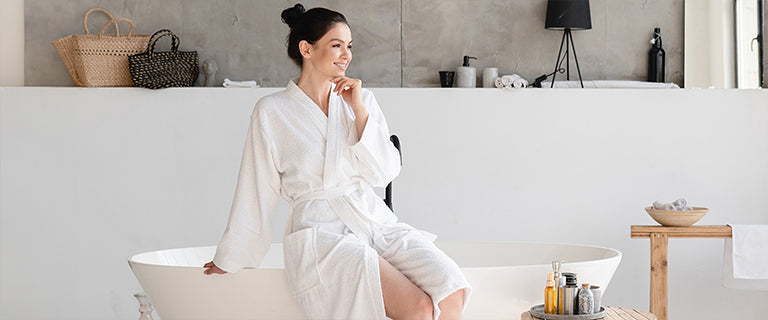 Bath Linen Essentials: Towels, Bathrobes for Everyday Use