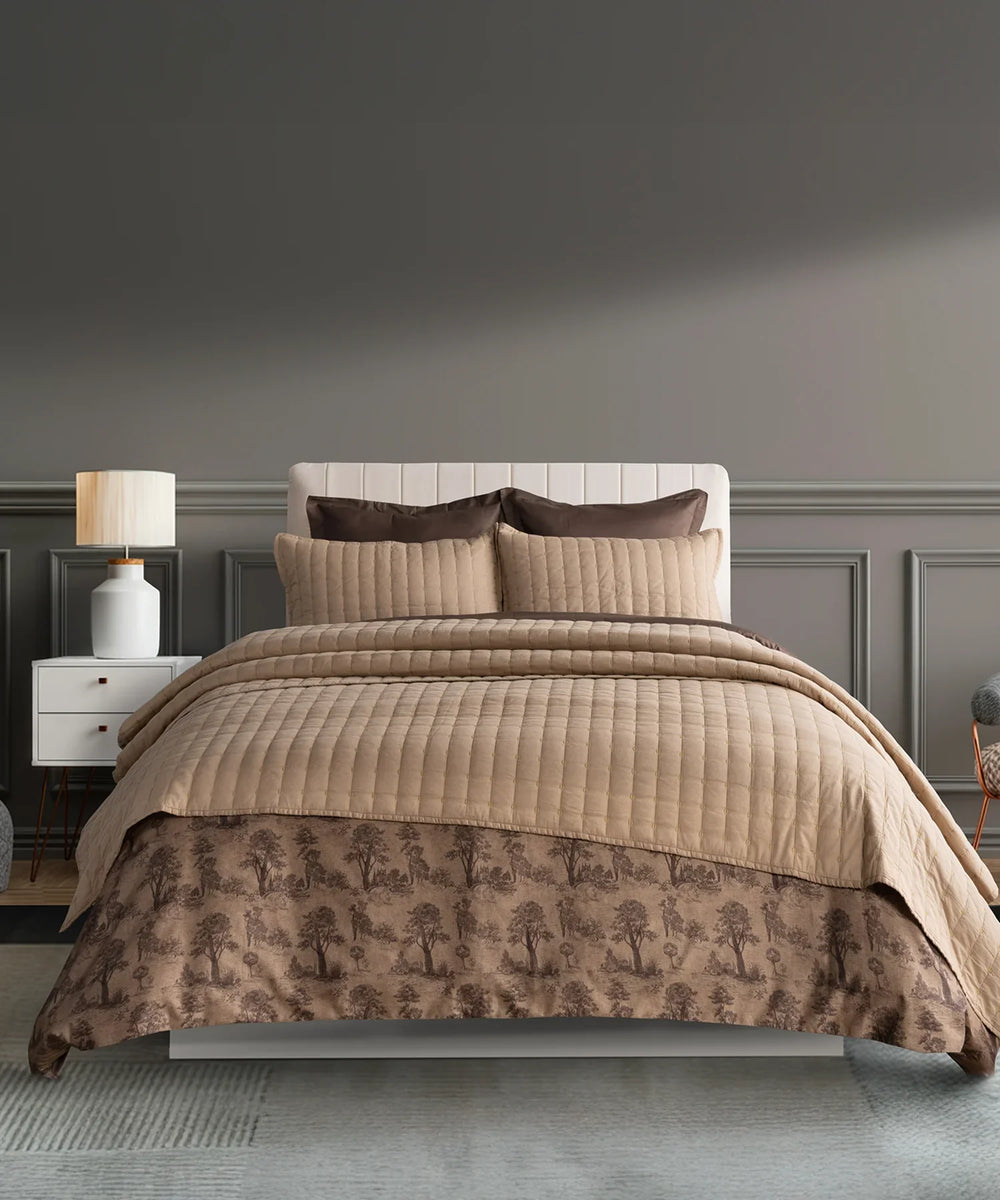 Cotton vs Microfiber Bedcovers: Which One Should You Choose?
