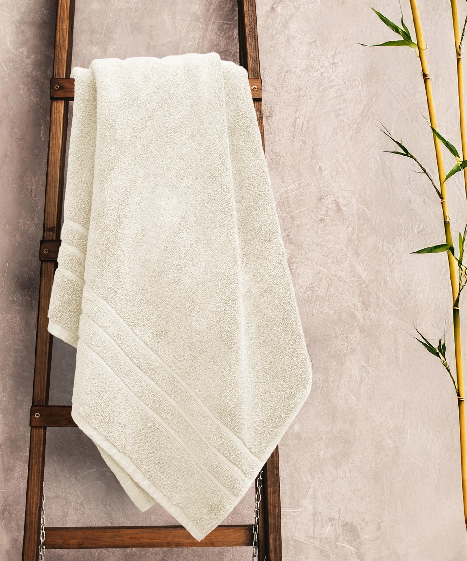 Luxe Home 1Pc Bath Towel, Lamb's Wool| 600 GSM Cotton Bamboo