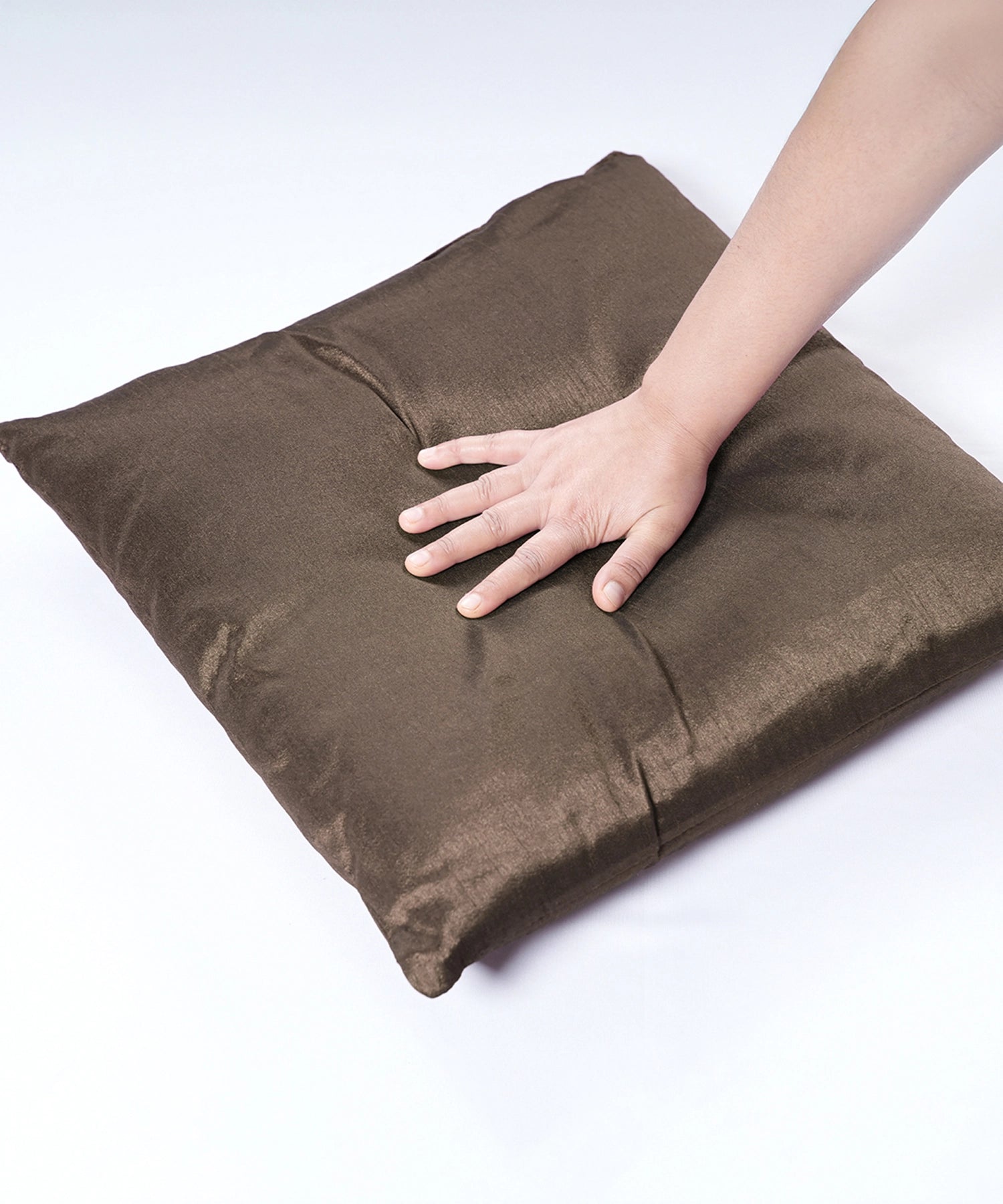 Everyday Solid Single Cushion, 250 GSM, 40 cm x 40 cm, Walnut