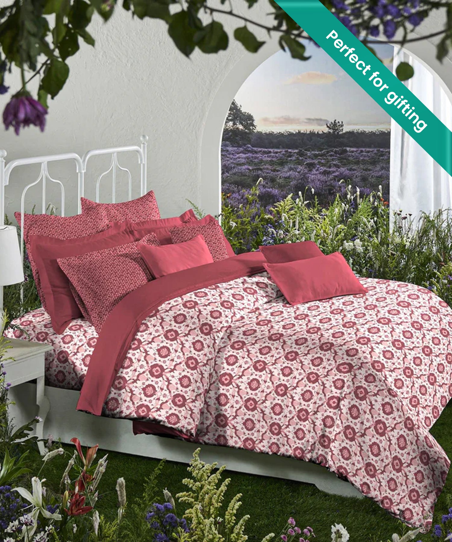 Aroma Strawberry King Bedsheet With 2 Pillow Cover Gift Set, 144 Tc, 100% Cotton, Ornamental