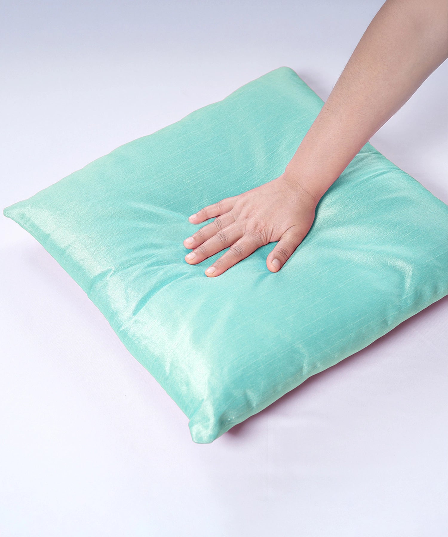 Everyday Solid Single Cushion, 250 GSM, 40 cm x 40 cm, Manor Green
