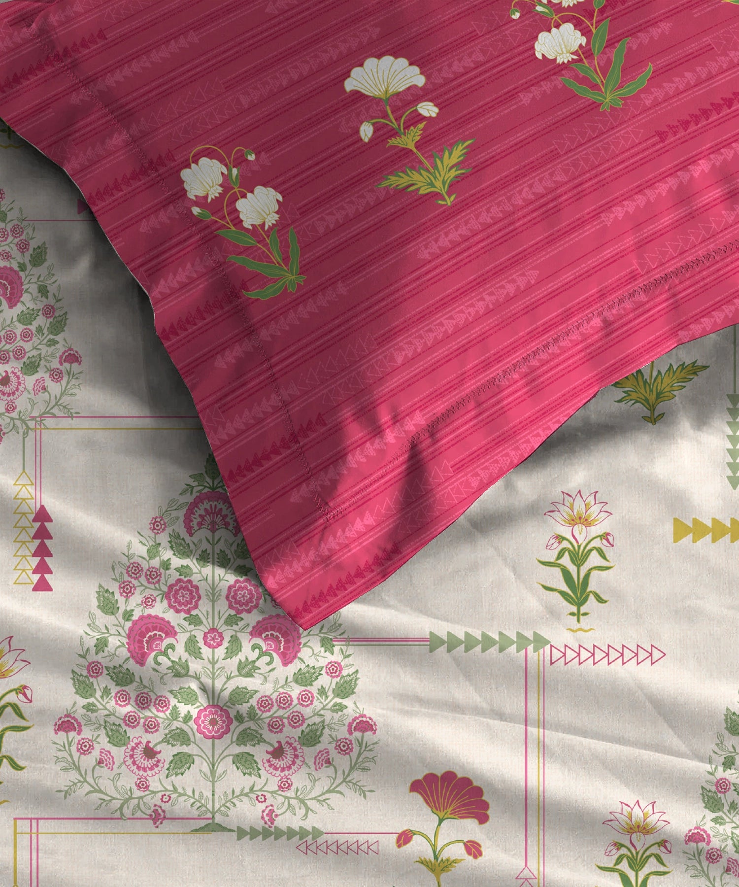 Home Essential Royal Bloom Queen Bedsheet Set, Gilded Dream Pink| 144TC Cotton| 2 Pillow Covers