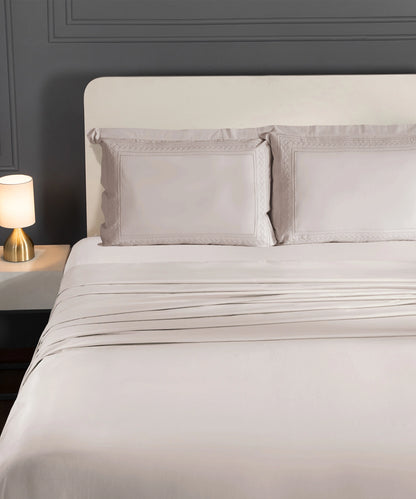 Nectarsoft Luxe Living Solid King Bedsheet ,300 TC ,100% Cotton, Watson, Powder Puff