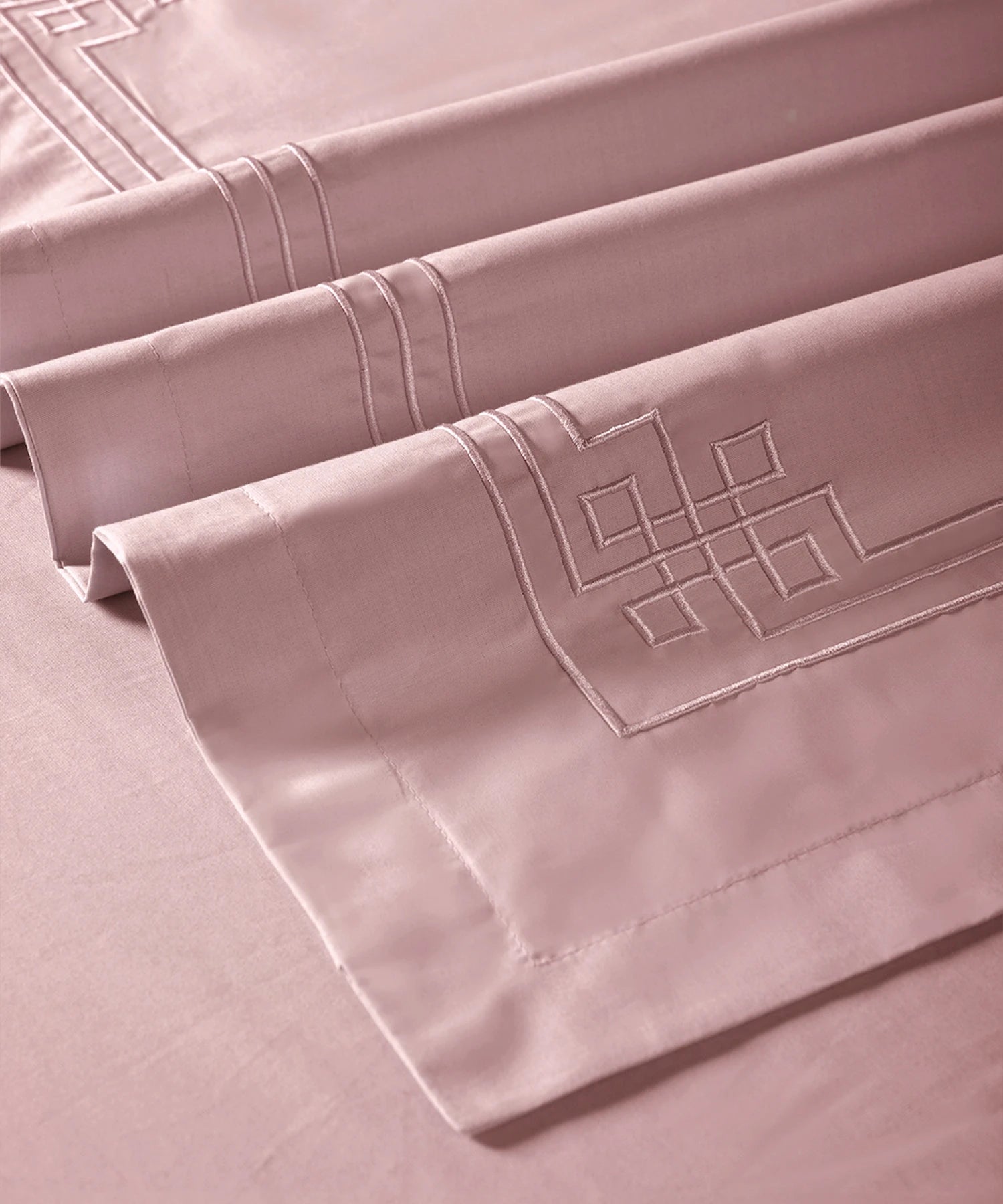 Nectorsoft Luxe Living Solid King Bedsheet Set, Windsor, Peach Bloom|300 TC Cotton| 2 Pillow Cover