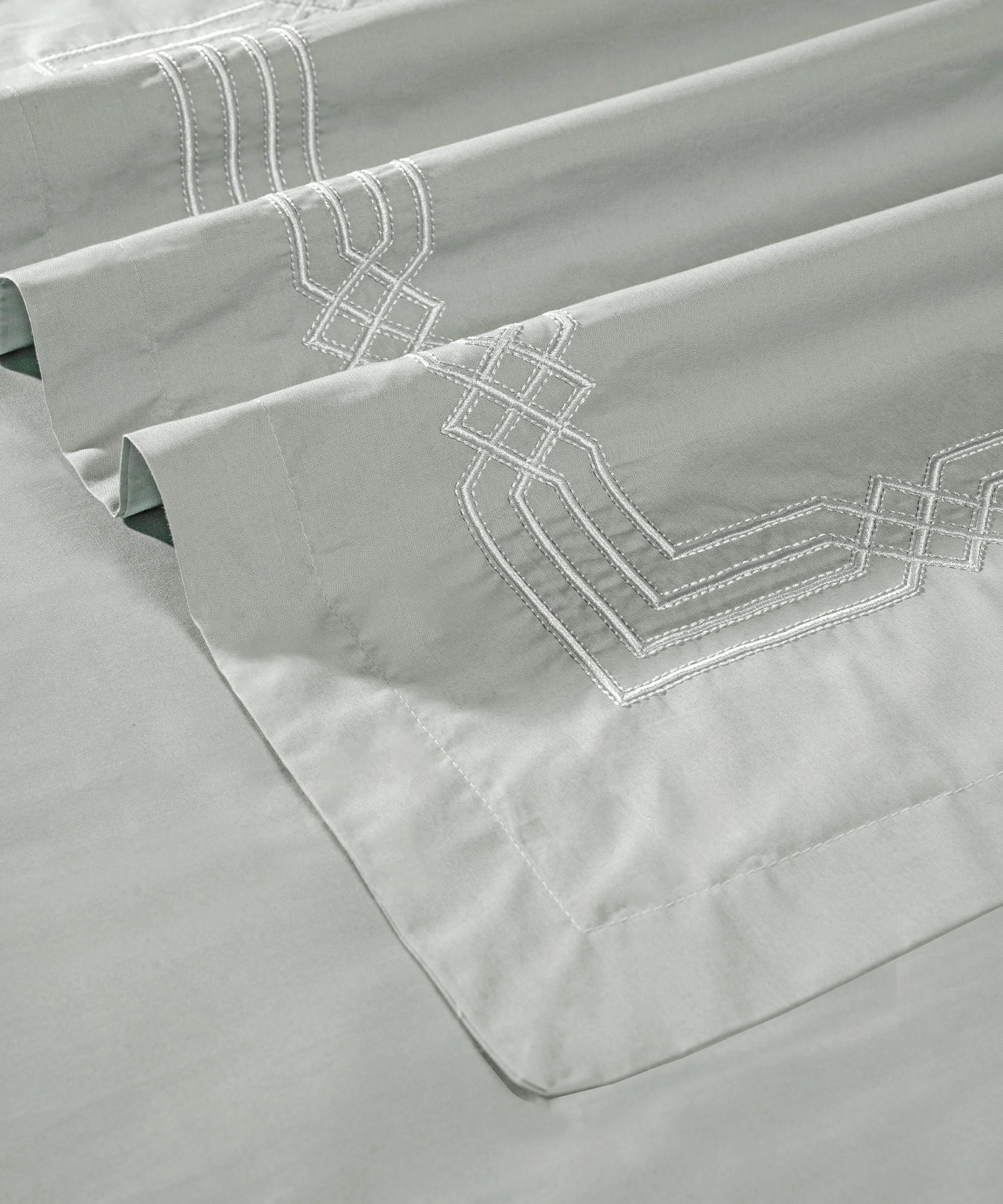 Nectarsoft Luxe Living Solid King Bedsheet ,300 TC ,100% Cotton,Renoir, Desert Sage