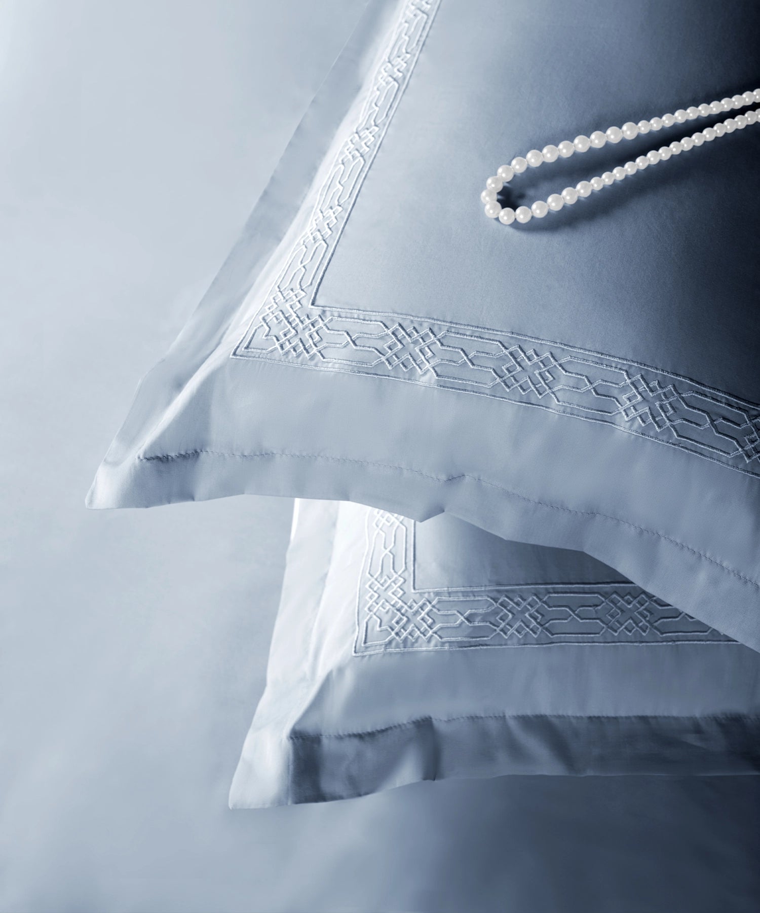 Nectarsoft Luxe Living Solid King Bedsheet ,300 TC ,100% Cotton,Hilton, Blue Shadow