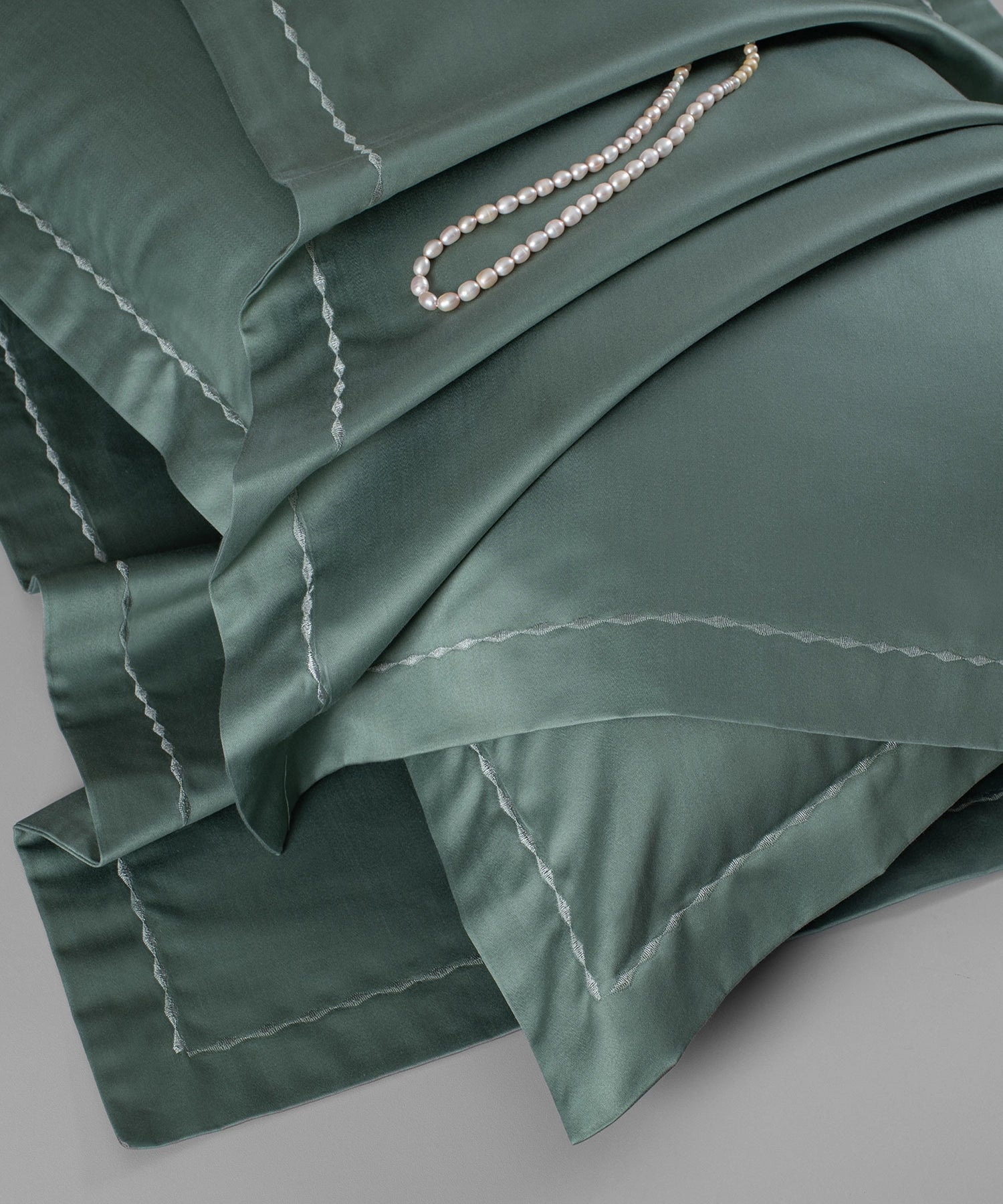 Nectarsoft King Solid Bedsheet Set, Green| 600 TC Cotton| 4 Pillow Covers