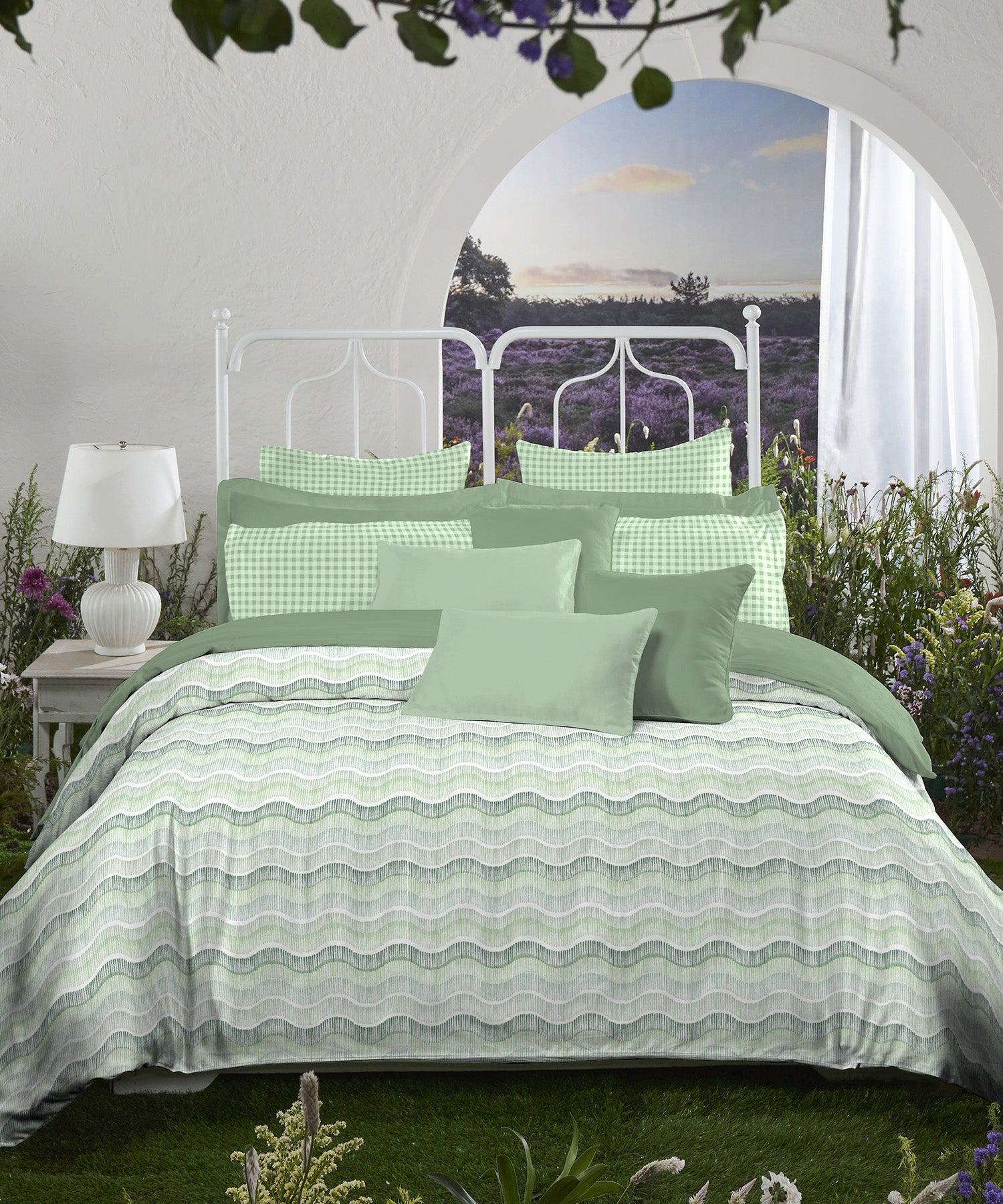 Aroma Green Apple King Bedsheet With 2 Pillow Cover Gift Set, 120 TC, 100% Cotton, Floral, Green