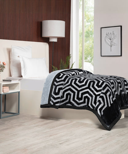 Classic Style Me Solid Single Blanket, Matcha| 2.6 KG Polyester