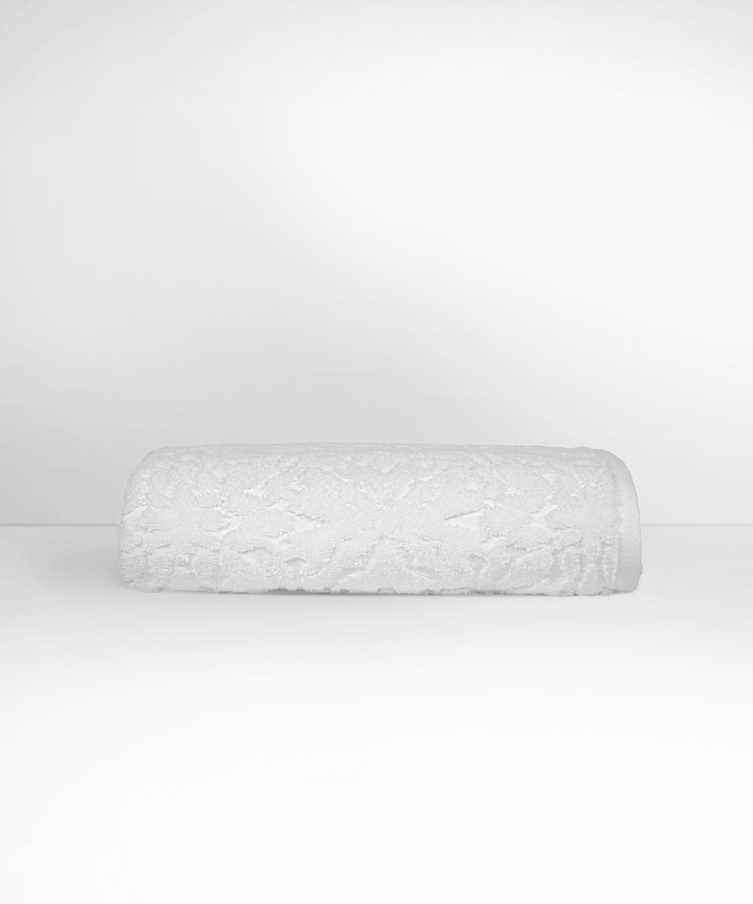 Nectarsoft Be Our Guest Bath Towel, 625 GSM, 100% Cotton, White, Ixora