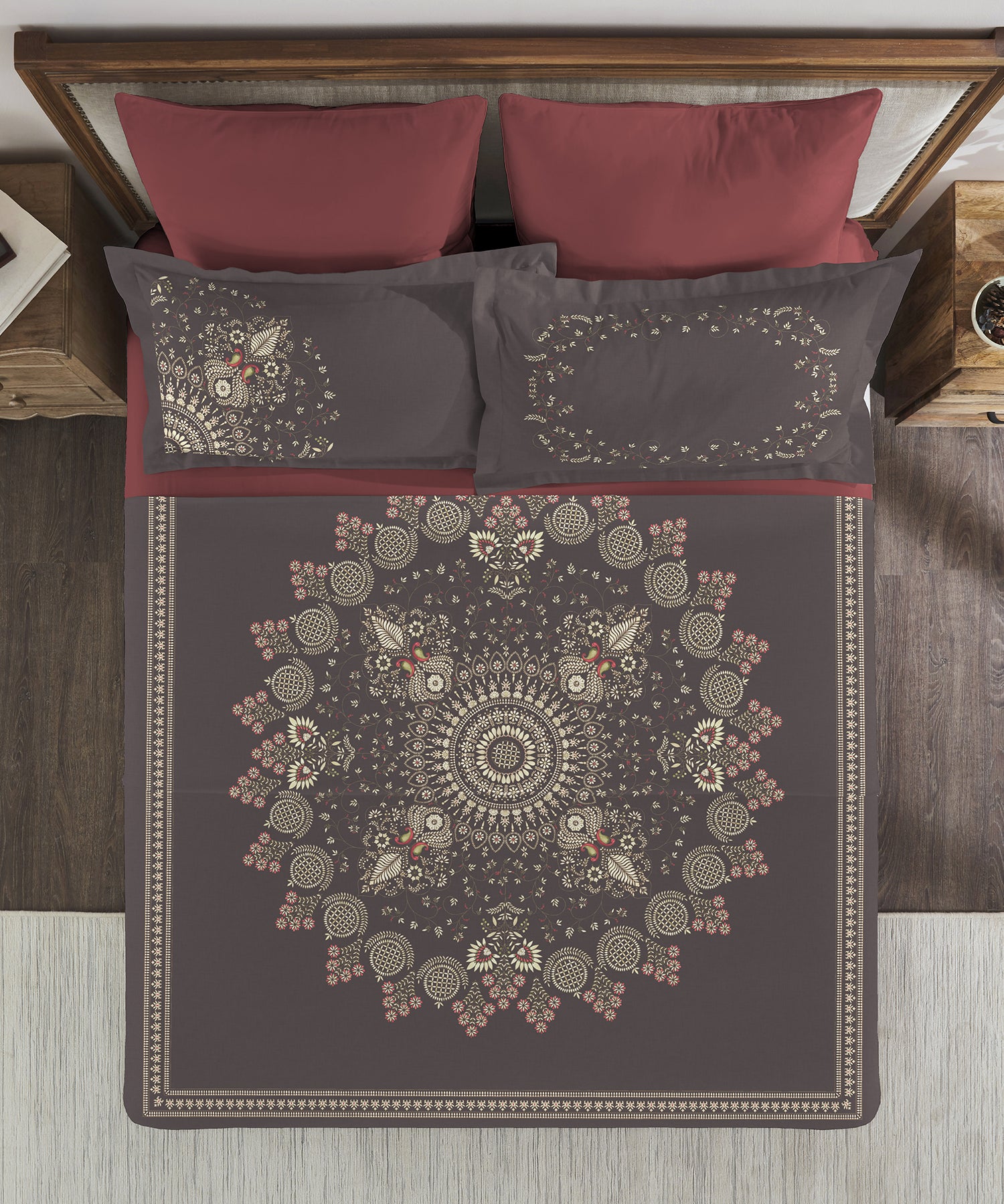Classic Threads of India King Bedsheet Set, Gota Patti| 210 TC Cotton| 4 Pillow Covers
