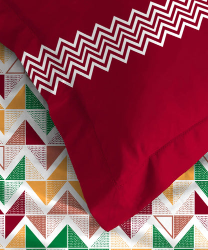 Urban Comfort Queen Bedsheet Set, Trippy Triangles Red |144 TC Cotton| 2 Pillow Covers