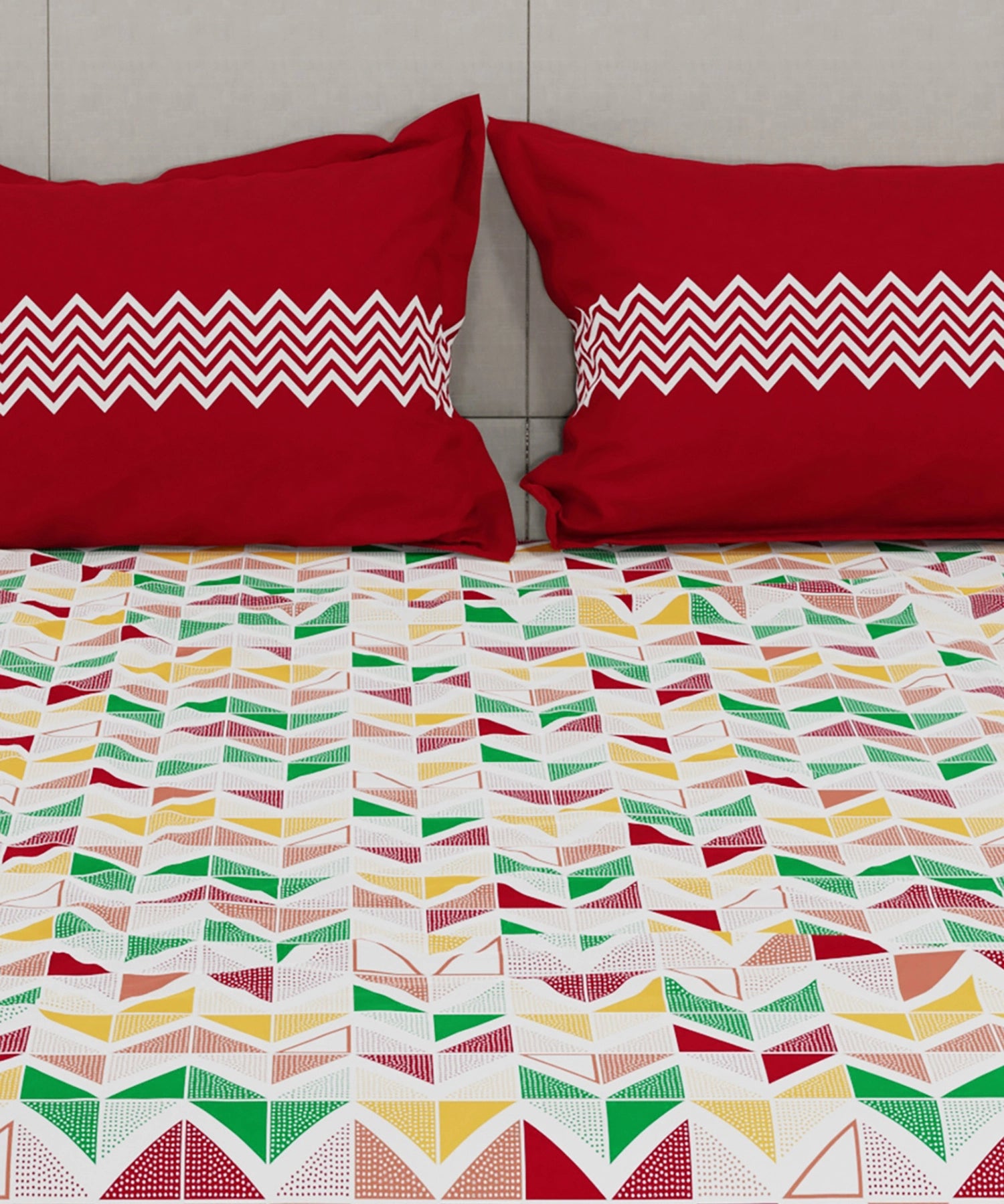 Urban Comfort King Fitted Bedsheet Set, Trippy Triangles Red|144 TC Cotton| 2 Pillow Covers