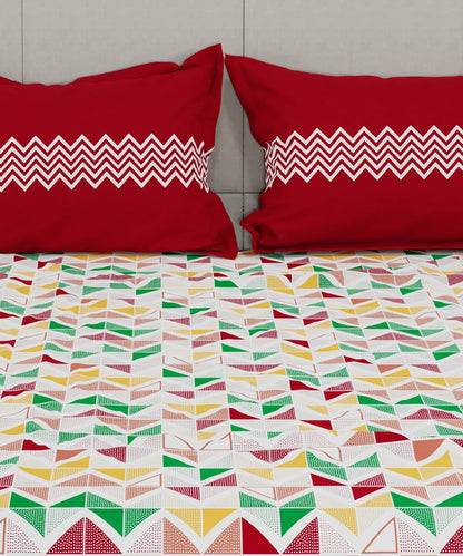 Urban Comfort King Fitted Bedsheet Set, Trippy Triangles Red|144 TC Cotton| 2 Pillow Covers