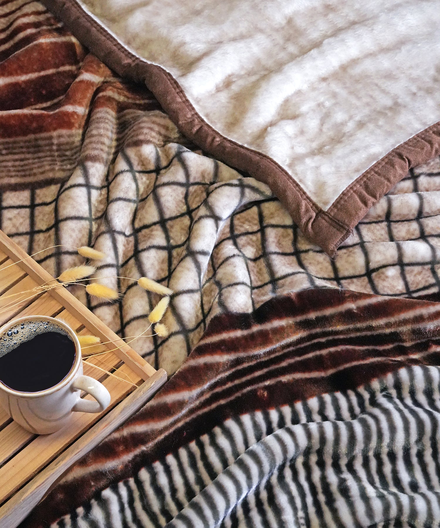 Home Essential Soft Sanctuary Single Blanket, Coco|1.8 KG Polyster