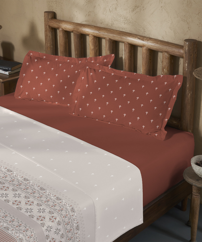 Sanskriti King Bedsheet Gift Box| Kasuti Grey| 180 TC Cotton| 2 Pillow Covers