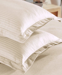 Classic Style me Solid King Bedsheet Set, Pearled Ivory| 210TC Cotton| 2 Pillow Covers