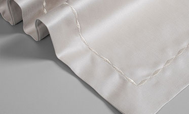 Nectarsoft King Solid Bedsheet Set, Ivory| 600 TC Cotton| 4 Pillow Covers