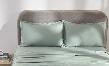 Indulgence Solid King Bedsheet, Teal- Mist |300 TC Cotton|2 Pillow Covers|Thermal Regulation